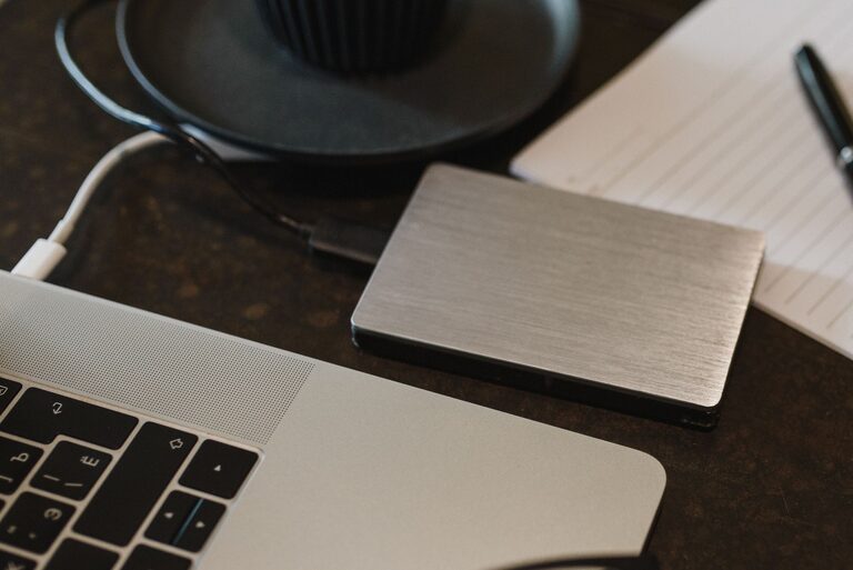 How to Back Up Your Photos and Files: Simple Steps for Everyone